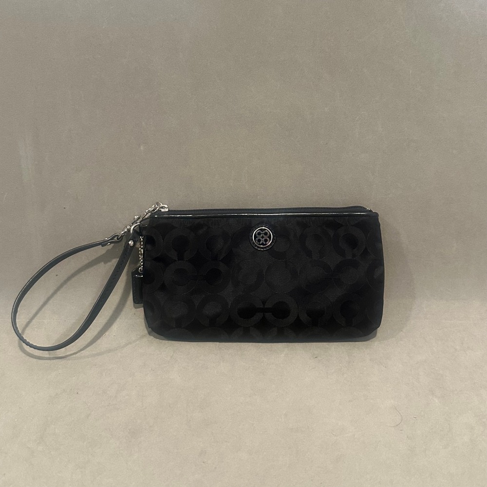 Coach Signature C Monogram Wristlet‎ Black Jacquard Patent Trim Silver Medallion